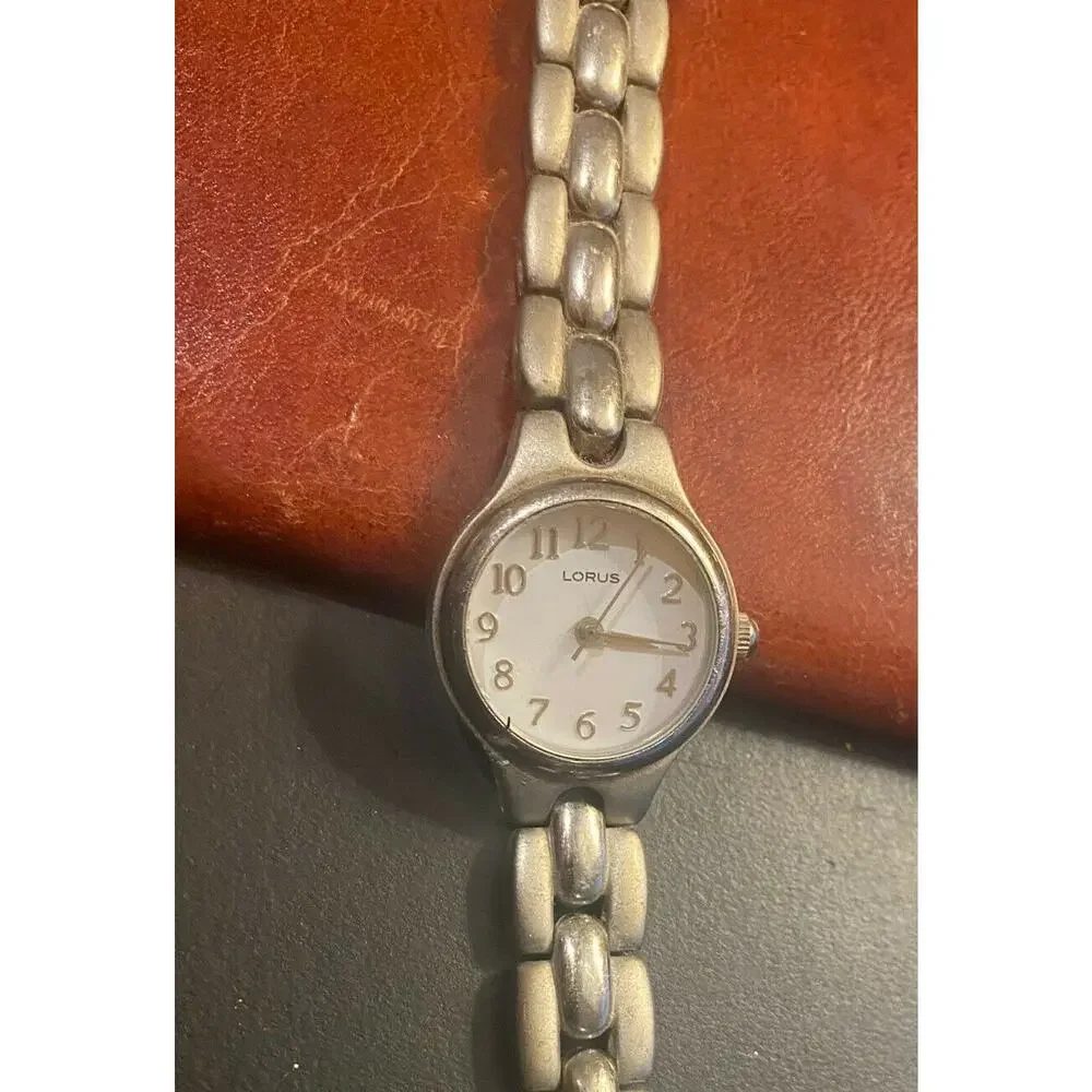 Women's VTG Brushed Metal Tone Lorus Watch, 22mm Case, Bracelet Band